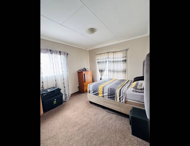 3 BEDROOM FREESTANDING FOR SALE IN BEN FLEUR
